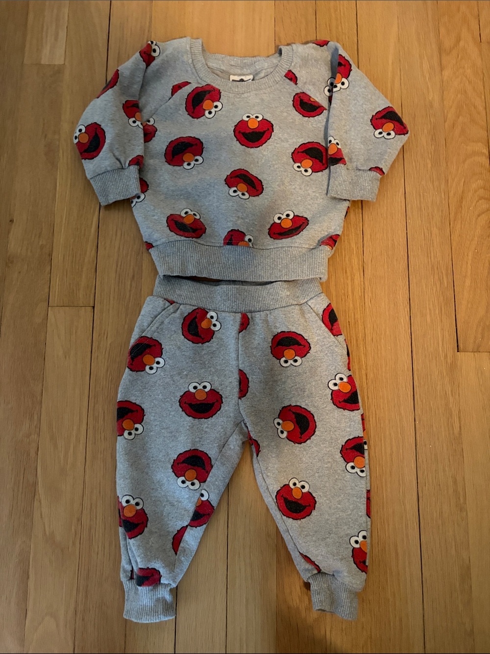 Toddler Grey Elmo Print sweatsuit